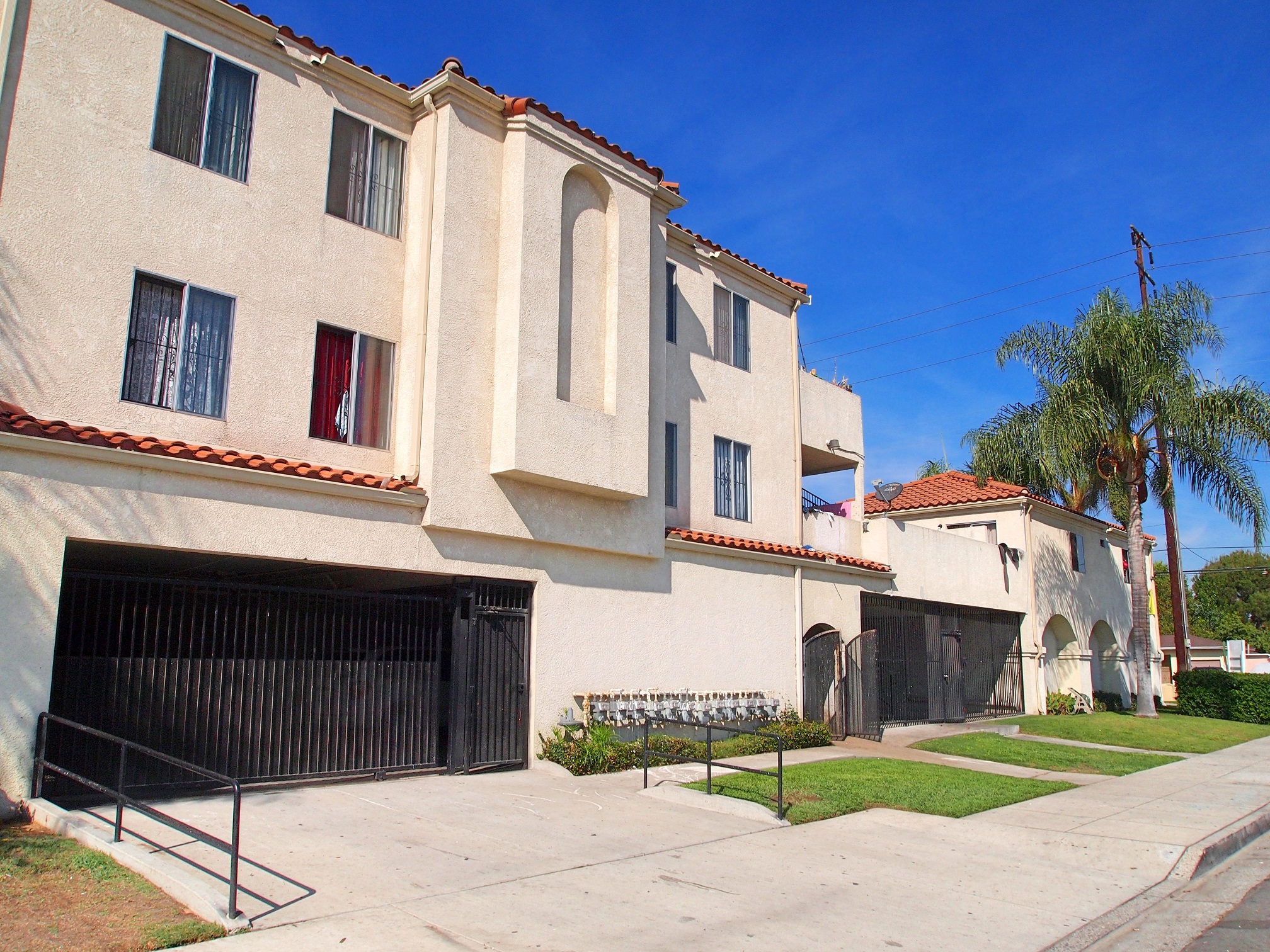 11 Multifamily Units Sold